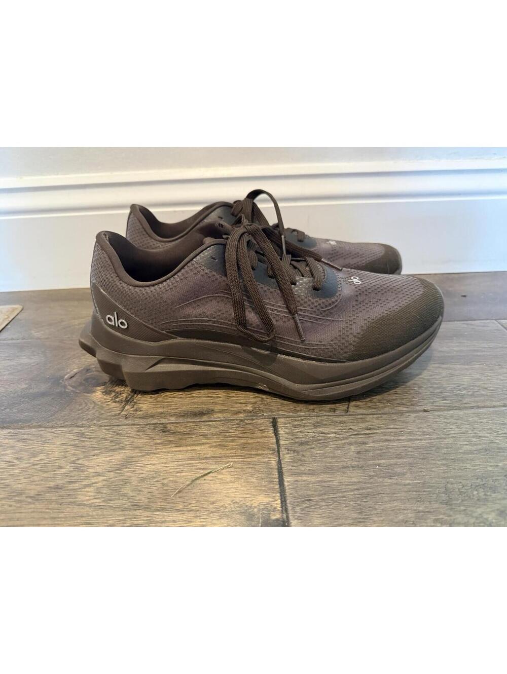 Alo Runner Shoes Espresso US W10.5/M9 Running Outdoors Gorpcore